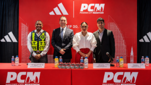 Autoridades y organizadores durante la presentación de la Panama City Marathon 2026 en Panamá